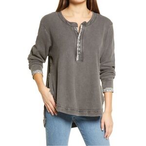 WE THE FREE Womens Gray Long Sleeve Split Henley Top SZ Large